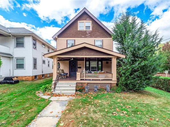 1354 Webb Rd, Lakewood, OH 44107