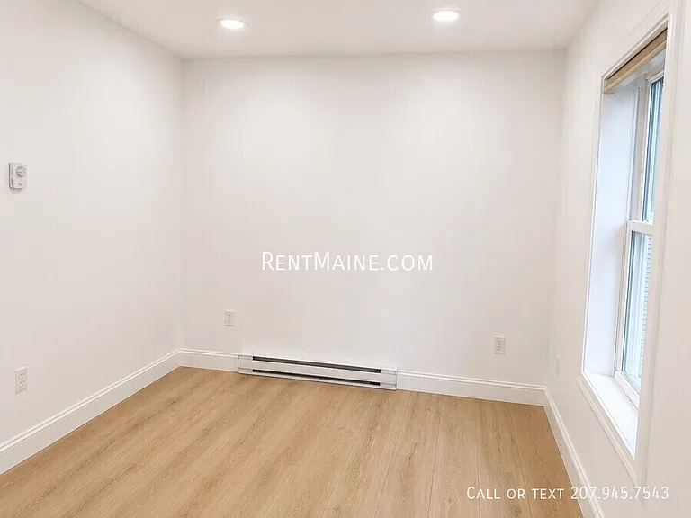 11 Center Street Ave #2 — Photo 9