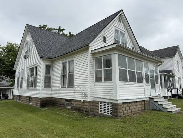 1st image of 1001 Monroe St