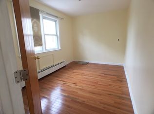 21-13 35th St #2, Astoria, NY 11105