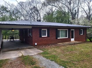425 Eastview Dr, Bostic, NC 28018