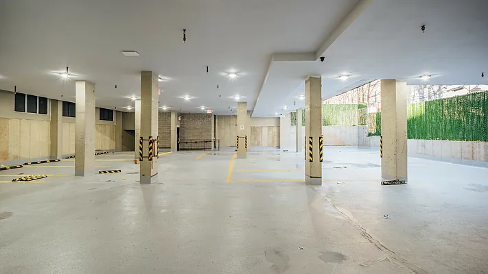 Rented by Nooklyn NYC LLC | media 67