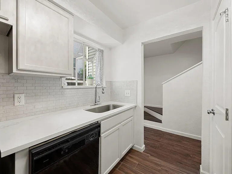 6821 Old Quarry Ln — Photo 18