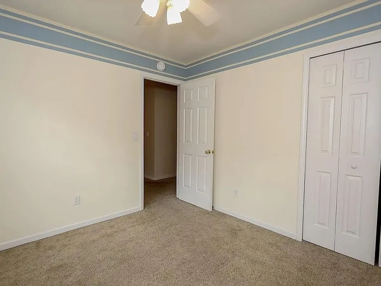 7 Back Bay Ct — Photo 23