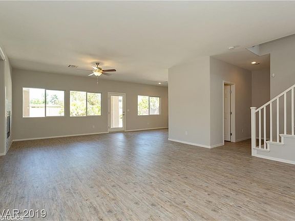 5th image of 6026 Valley Flower St