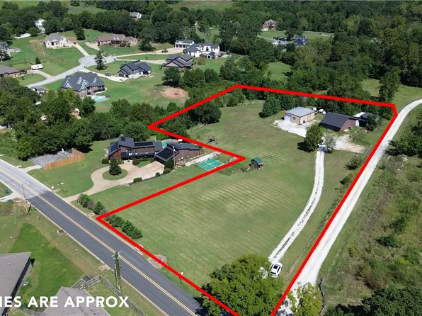 5012 Town Vu Rd #156 & 156, Bentonville, AR 72712