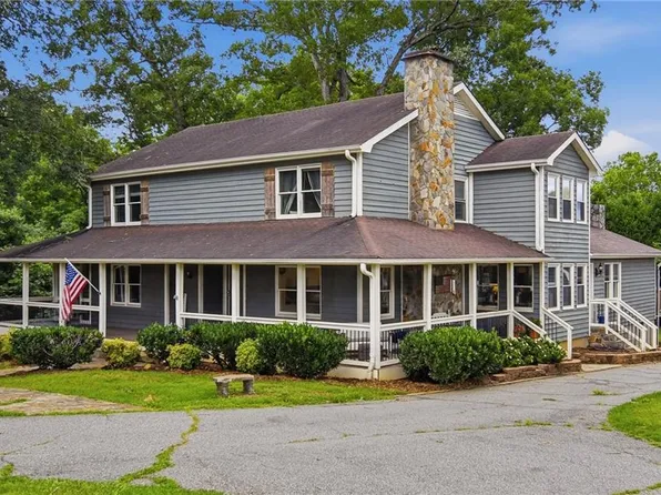 122 Helleri Cir, Advance, NC 27006