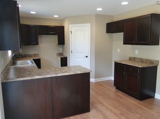 1064 Eclipse St, Scottsburg, IN 47170