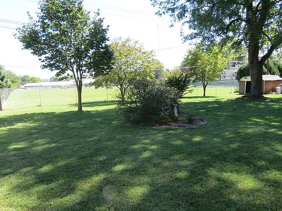 5th image of 2201 Sheffield Ct