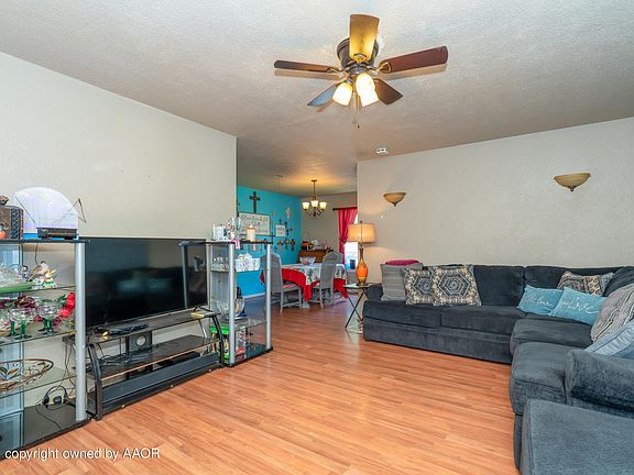 4th image of 3018 NE 26th Ave
