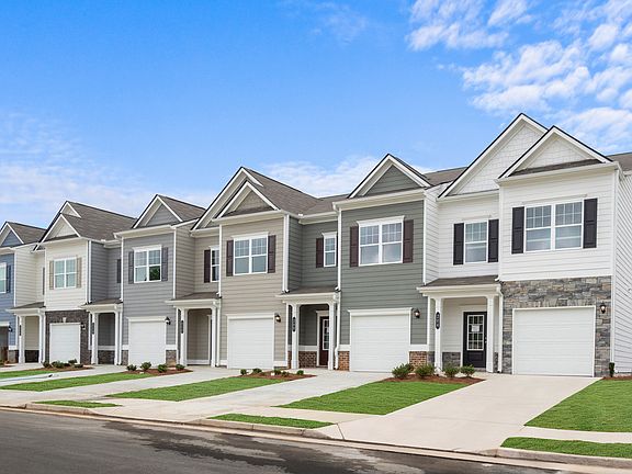 The Suwanee and Pierce Streetscape