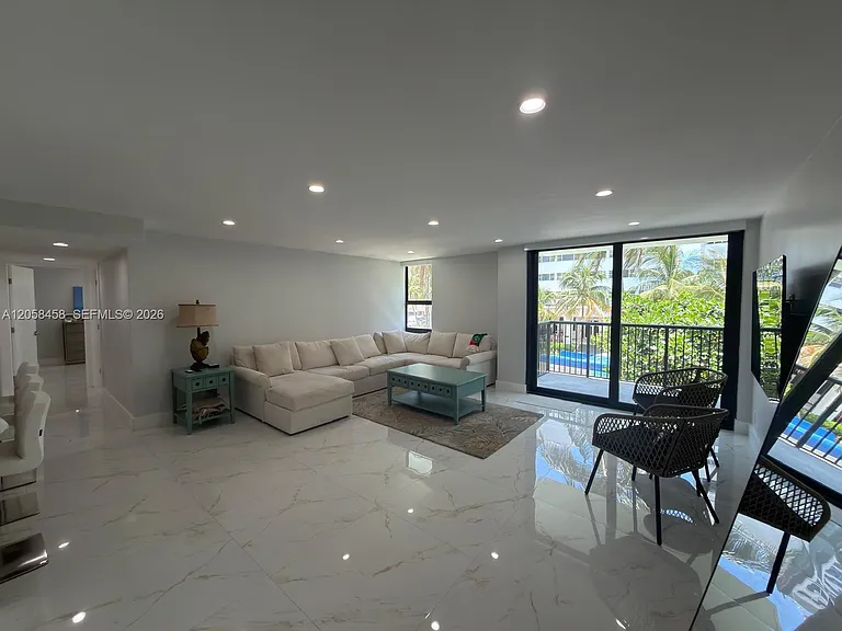 1800 Collins Ave #3H — Photo 9
