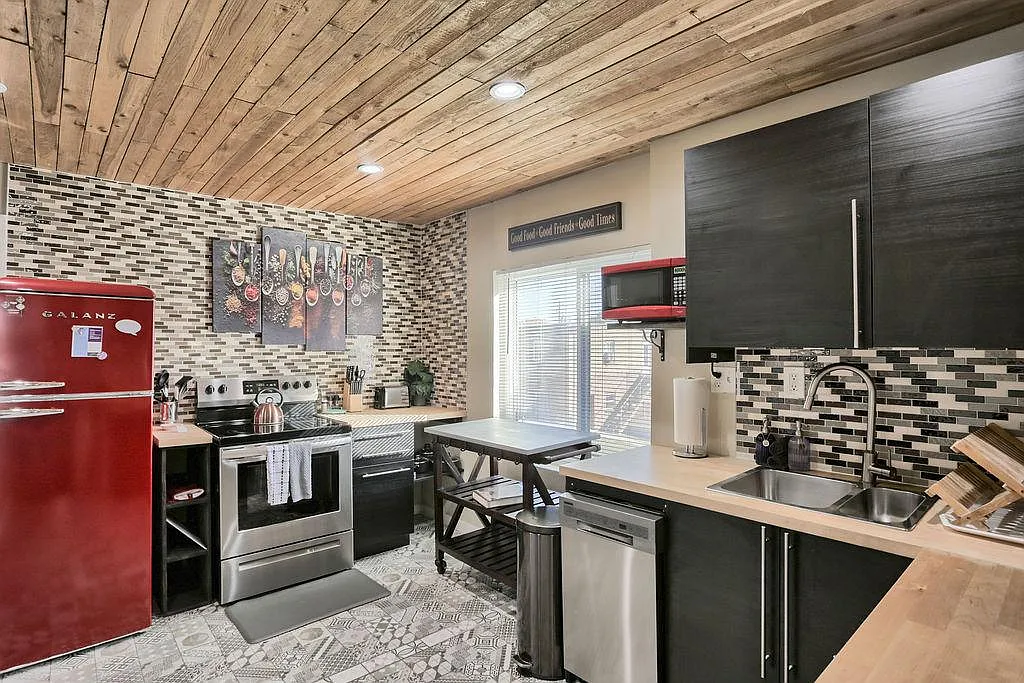 4 bed, 3.0 bath, 1237 sqft, $888 — Photo 4
