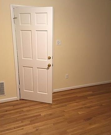 5th image of 5310 W Franklin St APT 4