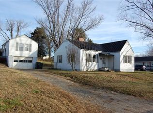 137 Woodruff St, Elkin, NC 28621