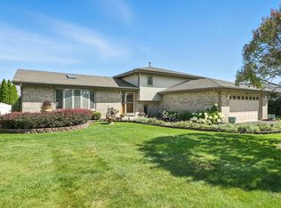 8112 161st Pl, Tinley Park, IL 60477