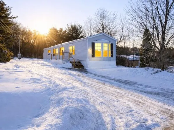 148 School Road, Sabattus, ME 04280