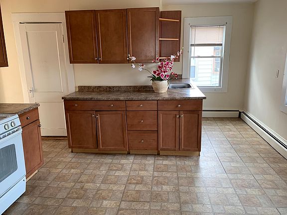 2nd image of 88 Emerson St APT 2