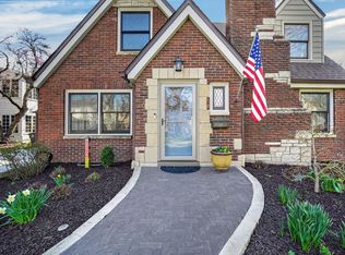 321 43rd St, Des Moines, IA 50312