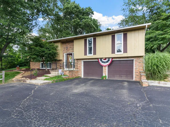 1708 Longwood Dr NE, Lancaster, OH 43130