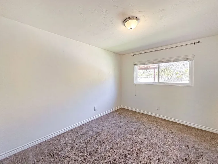 6212 Potomac St — Photo 8