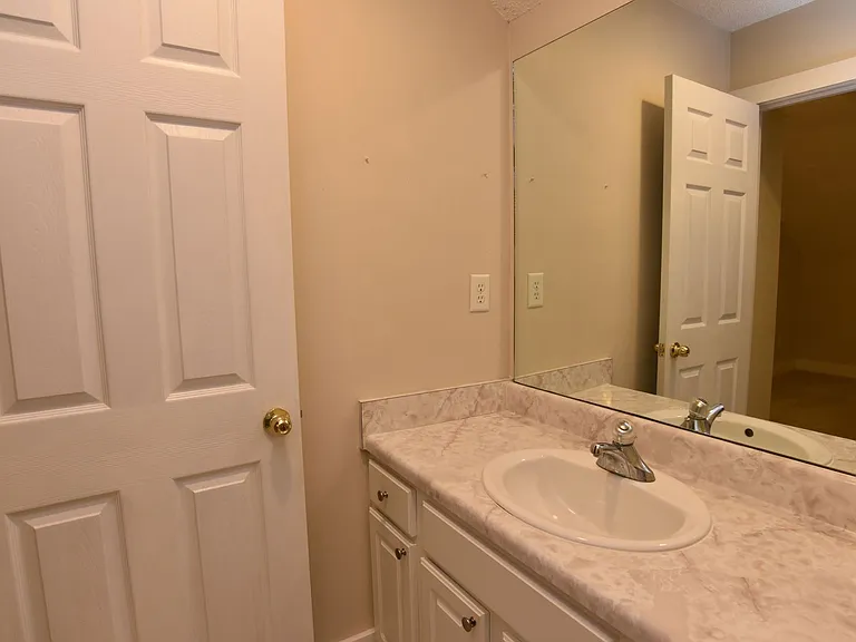 362 Bristol Way — Photo 16