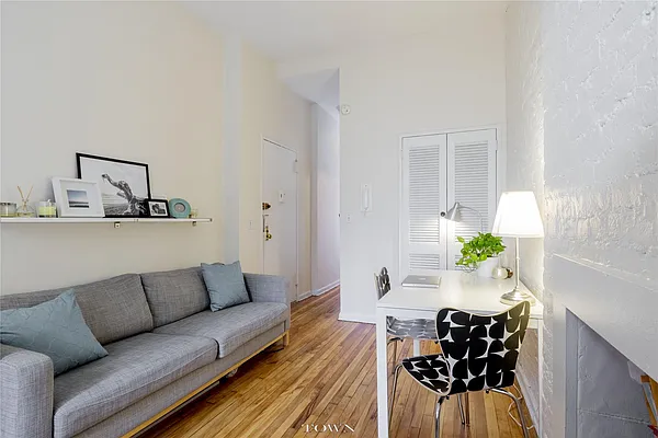 Rented by Town Residential | media 17