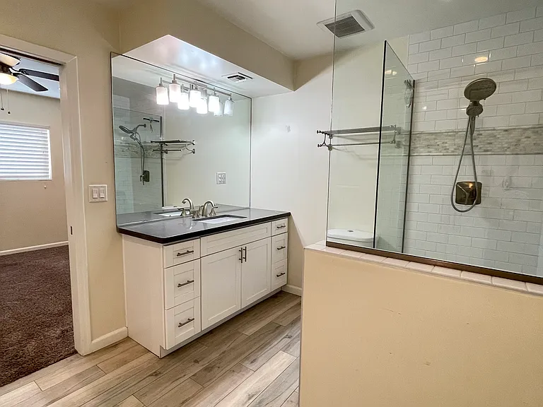 1320 E Bethany Home Rd #36 — Photo 12