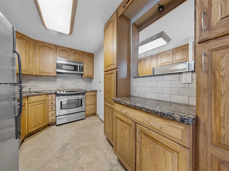 1865 79th Street Cswy #12D — Photo 28