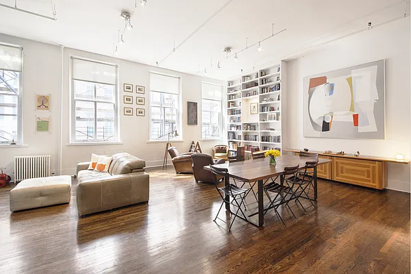 Sold by Stribling | media 8