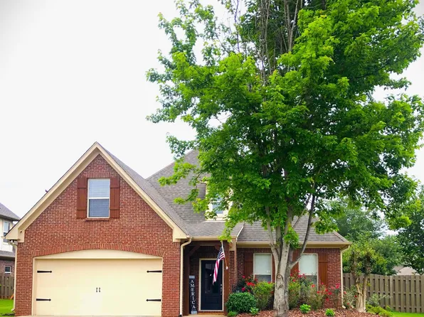 16 Maple Grove Blvd SW, Huntsville, AL 35824