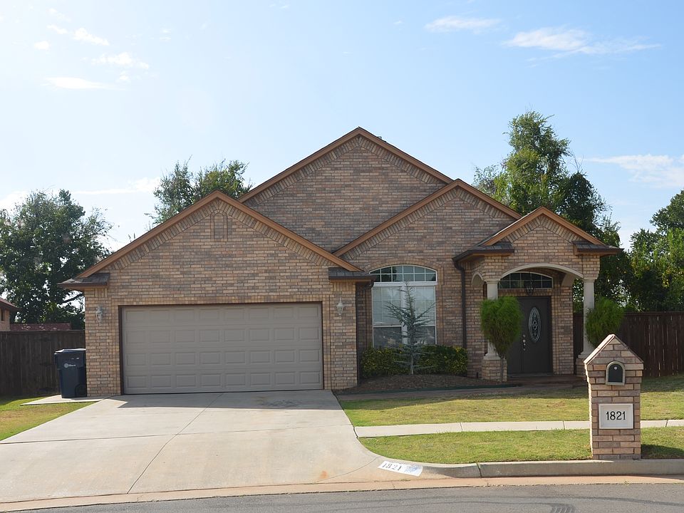 1st image of 1821 Colton Dr