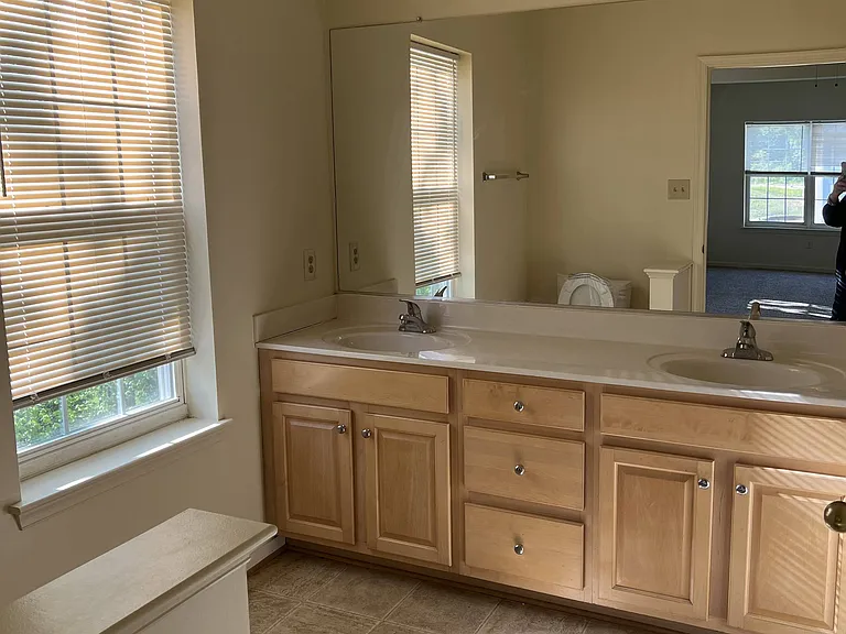 439 Hopkins Landing Dr — Photo 21