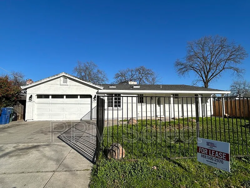 6928 5th Ave photo 1