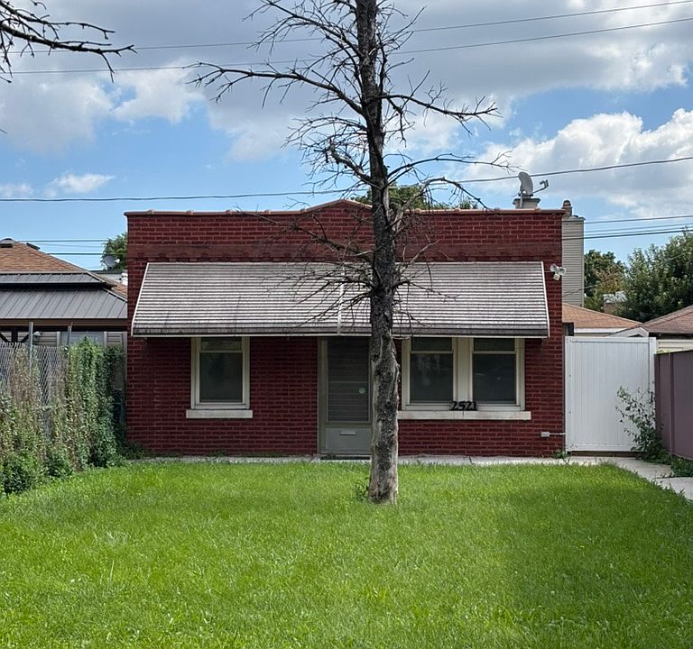 1st image of 2521 S 58th Ave #1