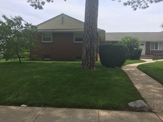 1st image of 741 Jewett Avenue