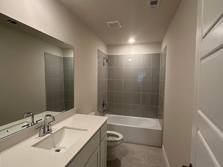 1318 Crookpost Dr — Photo 13