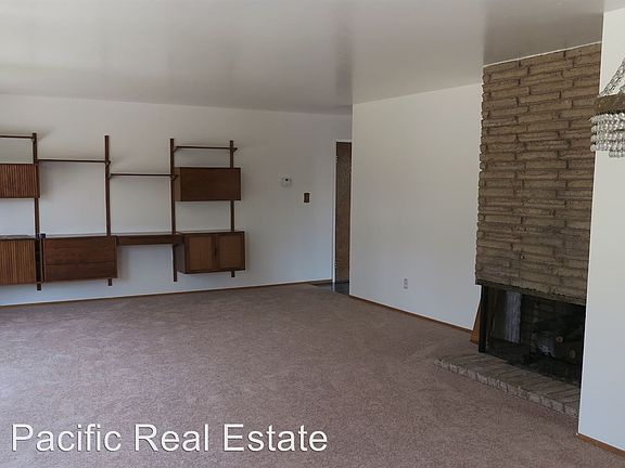 4th image of 2731 Cardiff Ct