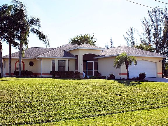 2nd image of 2208 SW 39th Ter