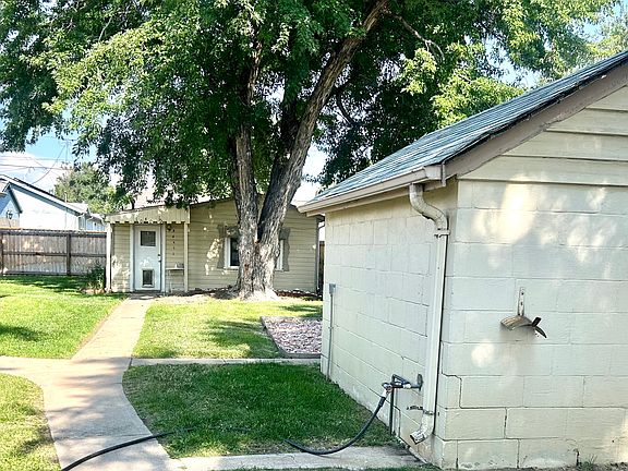 5th image of 1040 S Kearney St #1/2