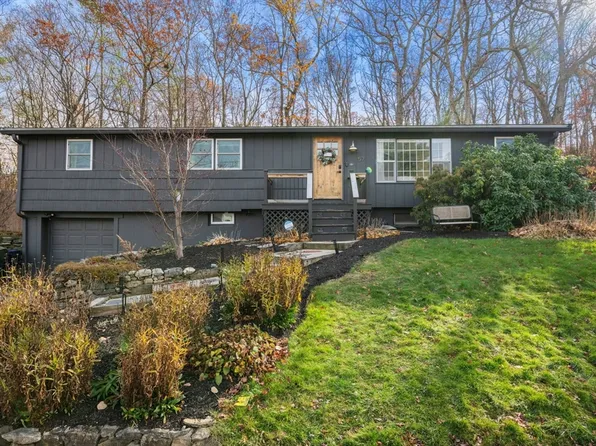 57 Melody Ln, Marlborough, MA 01752