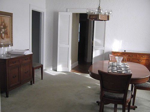 2nd image of 31 N Victory St