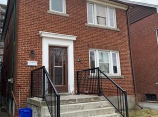 27 Torrens Ave #3, Toronto, ON M4K 2H9