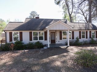 68 Hayes St, Toccoa, GA 30577