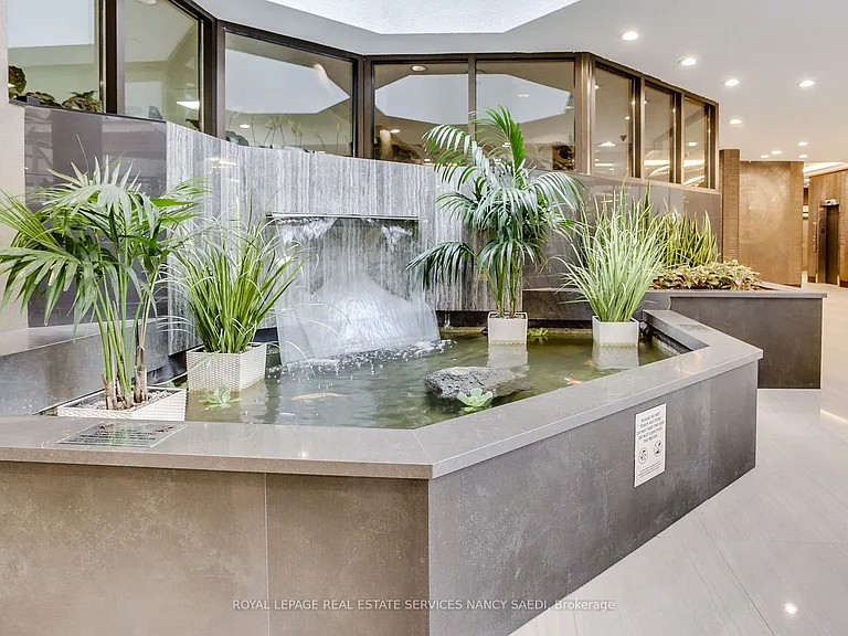 211 Saint Patrick St #Penthouse 6 — Photo 11