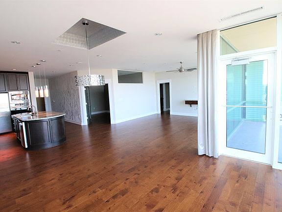 4th image of 222 Witherspoon St #506