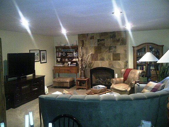 2nd image of 17918 NE 101st Ct
