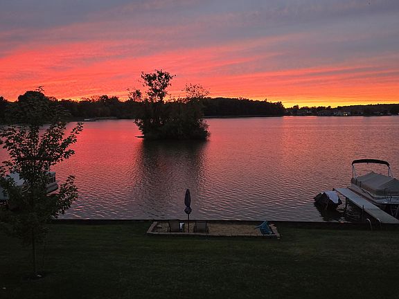 5th image of 7772 Wexford Ct