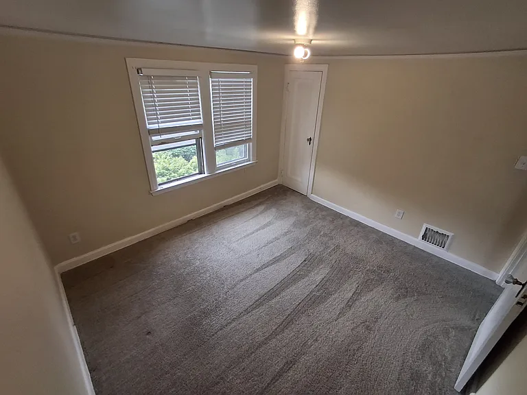 1424 Pinecrest Dr #1 — Photo 6