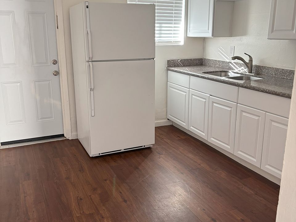 2nd image of 6739 N 61st Ave APT A